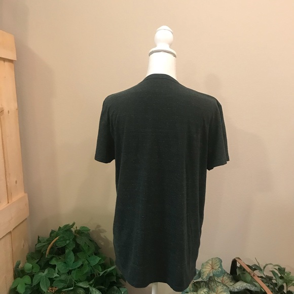 American Eagle Outfitters Vintage V-Neck - Picture 5 of 6
